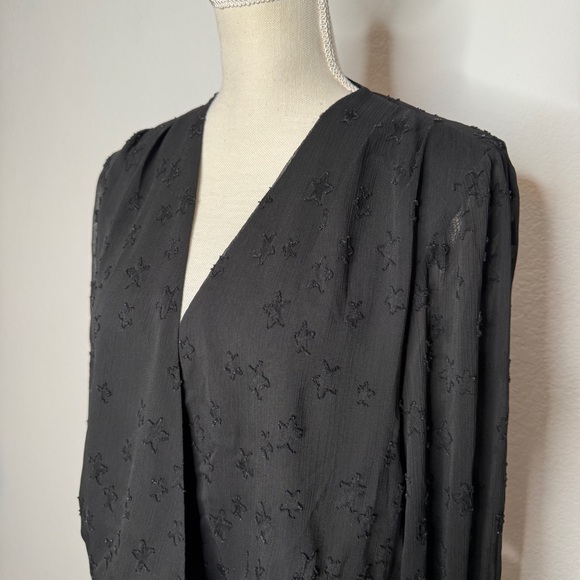 L’AGENCE Blouse Dulce Star Black Wrap Sheer Smocked Waist Long Sleeve Size L - Picture 2 of 8